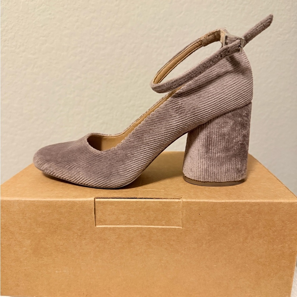 Women's Ankle-Strap Block Heel Pumps